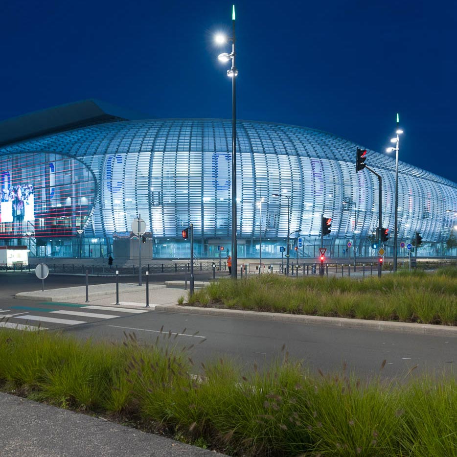 Éclairage public stade pierre Mauroy, Design Urbain, intersection, nuit, Villeneuve-d'Ascq